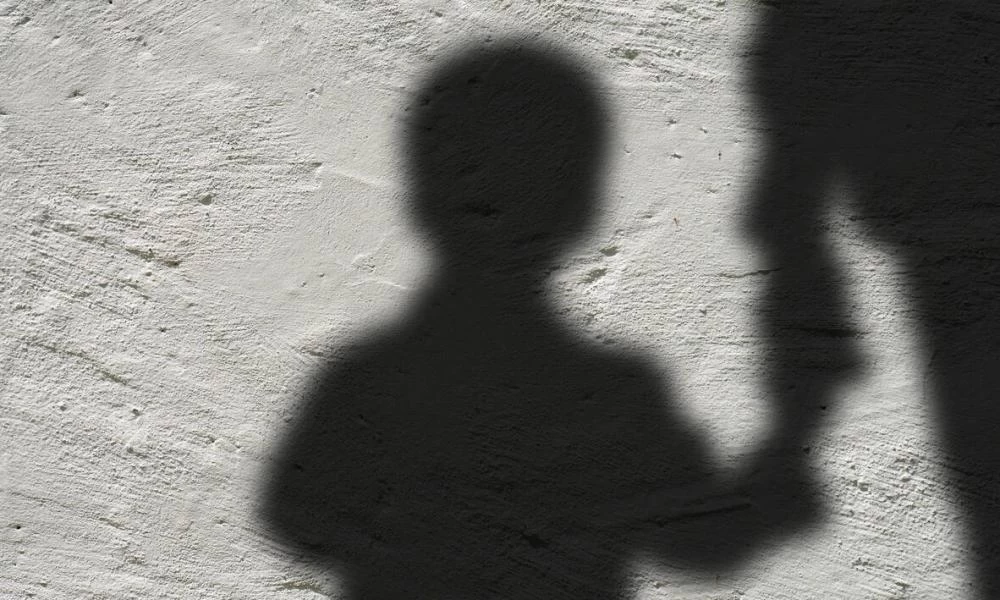 «Πείραμα Κέντλερ»: Έδιναν παιδιά σε παιδόφιλους ανάδοχους γονείς